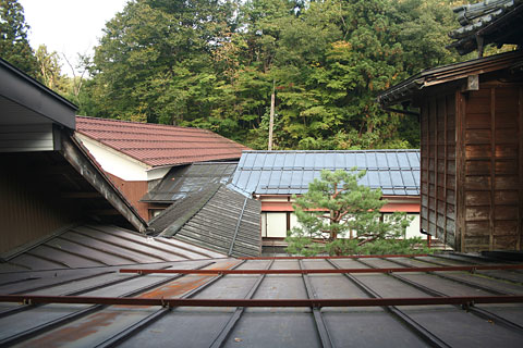 屋根黒