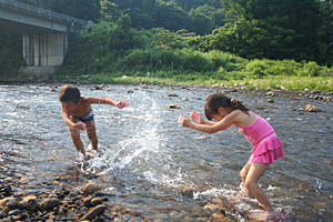 新潟で川遊び